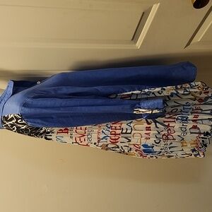John Mark pleated tab sleeves Top size Medium Color Collage Words NWT